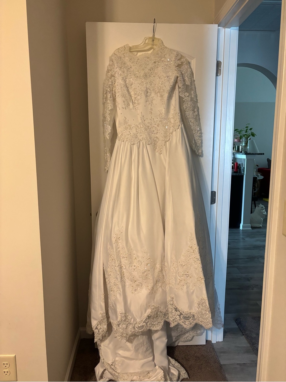Lady Roi Bridal